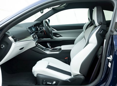 BMW M4 Competition XDrive 13