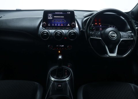 Nissan Juke 1.0 Juke N-Connecta DiG-T Semi-Auto 5dr 20