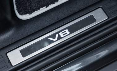 Land Rover Defender 110 V8 Carpathian Edition OVERFINCH 29