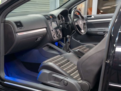 Volkswagen Golf 2.0 Golf GTi Edition 30 230 3dr 13