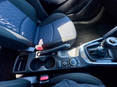 Mazda 2 SPORTS LAUNCH EDITION 31