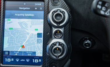 McLaren 765LT Spider 30