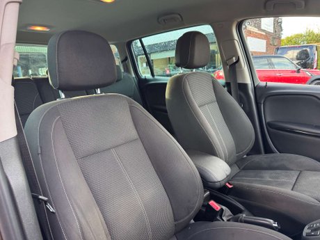 Vauxhall Zafira 1.6 Zafira Tourer SRi CDTi ecoFLEX S/S 5dr 18