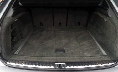 Bentley Bentayga V8 First Edition 34