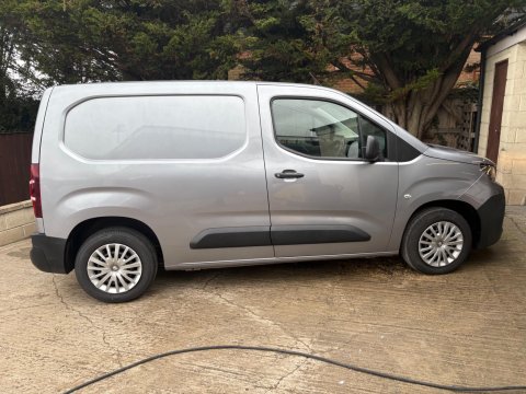 Peugeot Partner BLUEHDI PROFESSIONAL L1 5