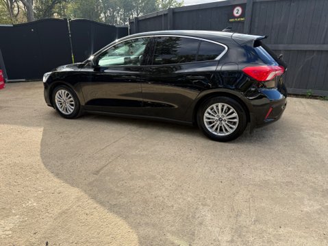 Ford Focus 1.0T EcoBoost Titanium Hatchback 5dr Petrol Auto Euro 6 (s/s) (125 ps) 15