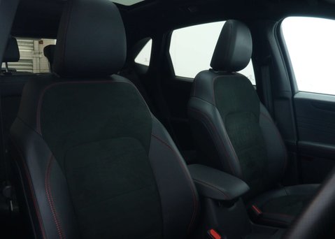 Ford Kuga 2.5h Duratec ST-Line X Edition SUV 5dr Petrol Hybrid CVT Euro 6 (s/s) (190 46