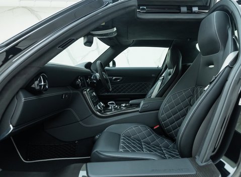 Mercedes-Benz SLS AMG GT FINAL EDITION 18