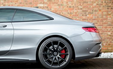 Mercedes-Benz S Class S63 Coupe 9