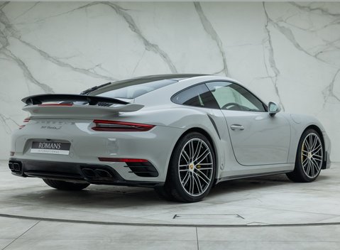 Porsche 911 Turbo S (991.2) 6