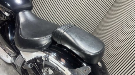 Suzuki Intruder 800 2008 ONLY 25K 800CC CRUISER BIKE NEW MOT SERVICED A2 18