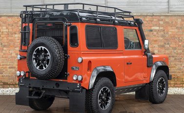 Land Rover Defender 90 Adventure Edition 7