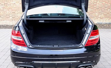 Mercedes-Benz C Class AMG Saloon Edition 507 21