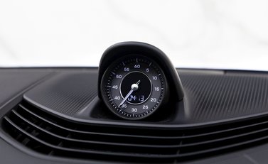 Porsche Taycan Turbo S 19