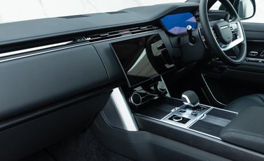 Land Rover Range Rover P530 FIRST EDITION 20