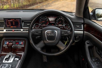 Audi A8 L FSI QUATTRO SE 20