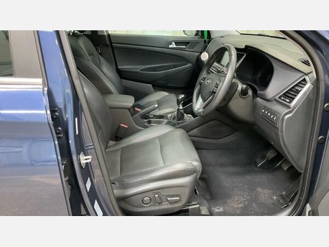 Hyundai TUCSON 2.0 CRDi Blue Drive Premium SE Euro 6 (s/s) 5dr 5