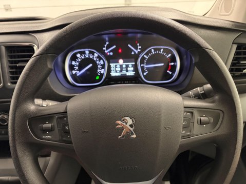 Peugeot Expert 2.0 BlueHDi 1400 Professional Plus Standard Panel Van MWB Euro 6 (s/s) 6dr 23