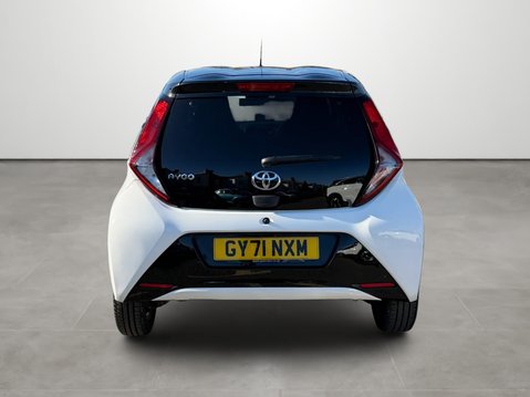 Toyota Aygo 1.0 VVT-i X-Trend TSS 5dr [Bi-tone] 8
