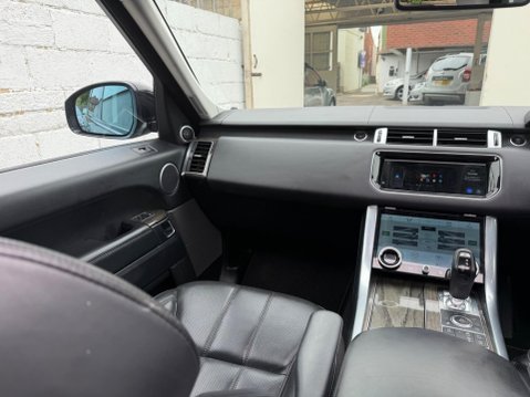 Land Rover Range Rover Sport 3.0 SD V6 HSE Dynamic Auto 4WD Euro 6 (s/s) 5dr 52