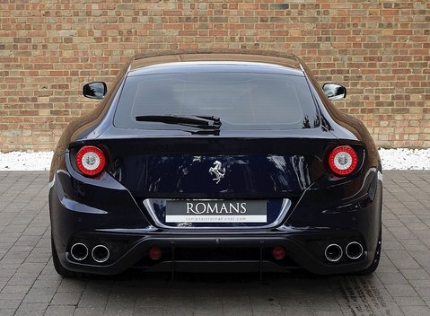 Ferrari FF 17
