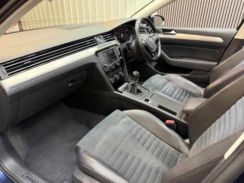 Volkswagen Passat 2.0 TDI BlueMotion Tech GT Euro 6 (s/s) 5dr 58