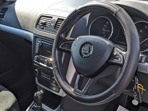 Skoda Yeti BLACK EDITION TDI CR DSG 18