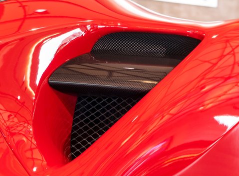 Ferrari 488 GTB 14