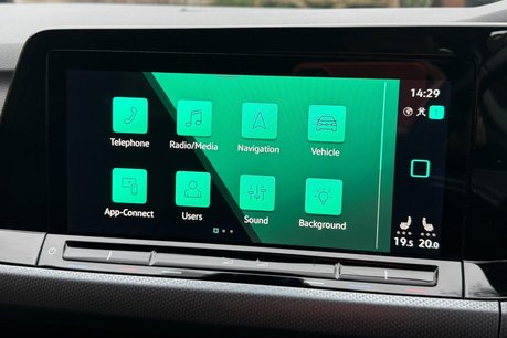 Volkswagen Golf ACTIVE TSI 38