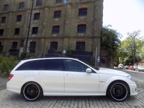 Mercedes-Benz C Class 6.3 C63 V8 AMG Edition (457bhp) 5