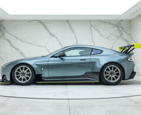 Aston Martin Vantage AMR Pro 