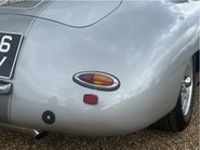 Martin and Walker Speedster 2.0L 25