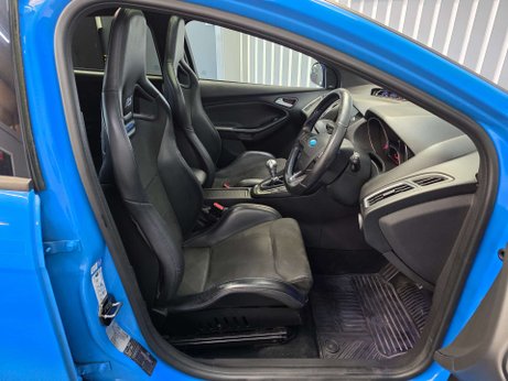 Ford Focus 2.3T EcoBoost RS Hatchback 5dr Petrol Manual AWD Euro 6 (s/s) (350 ps) 17