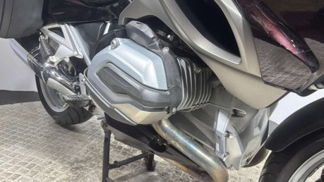 BMW R 1200 RT 2015 STUNNING EXAMPLE EBONY COLOUR SCHEME 45K NEW MOT 1200CC 15