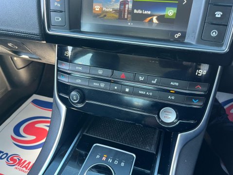 Jaguar XE 2.0i Portfolio Auto Euro 6 (s/s) 4dr 30