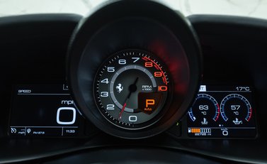 Ferrari GTC4 Lusso T 21