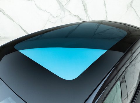 Porsche Taycan Turbo S Cross Turismo 30