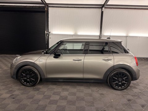 Mini Hatch 2.0 Cooper S Euro 6 (s/s) 5dr 45