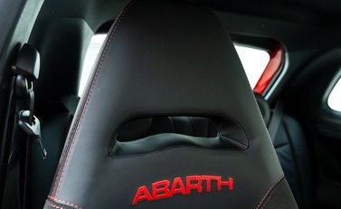 Abarth 695 Tributo Ferrari 14