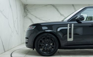 Land Rover Range Rover D350 SE 31