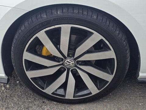Volkswagen Golf 2.0 TDI R-Line DSG Euro 6 (s/s) 5dr 38