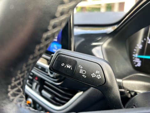 Ford Fiesta TITANIUM 24