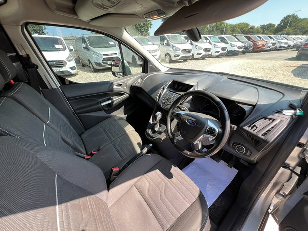Ford Transit Connect AUTO SWB L1H1 Low Roof Limited Air Con Alloys Sensors EURO 6 NO VAT 26