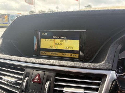Mercedes-Benz E Class 2.1 E220 Executive SE CDi BlueEfficiency Auto 4dr 15