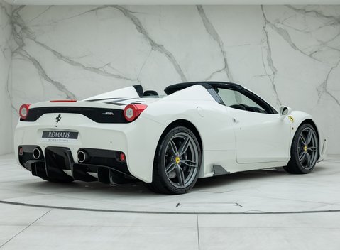 Ferrari 458 Speciale Aperta 6