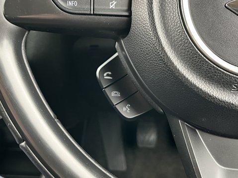 Suzuki Swift 1.0 Boosterjet SZ-T 5dr 22