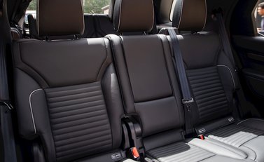 Land Rover Discovery Td6 HSE Luxury 13