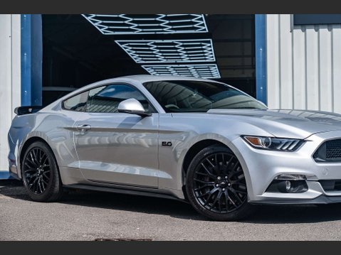 Ford Mustang 5.0 Mustang GT 2dr 7