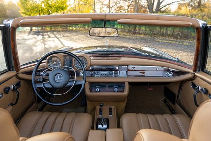 Mercedes-Benz SE 280SE 3.5 27