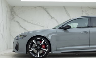 Audi RS6 Avant Carbon Black 32